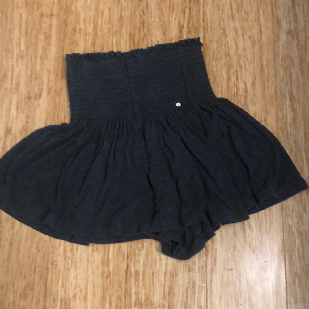 Natural life smocked shorts, xs